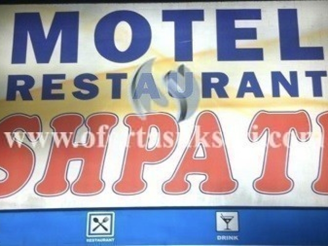 Ofroj pune per mirembajtes-e te dhomave 